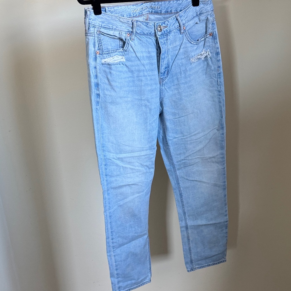 American Eagle Outfitters Light Blue Tomgirl Jeans